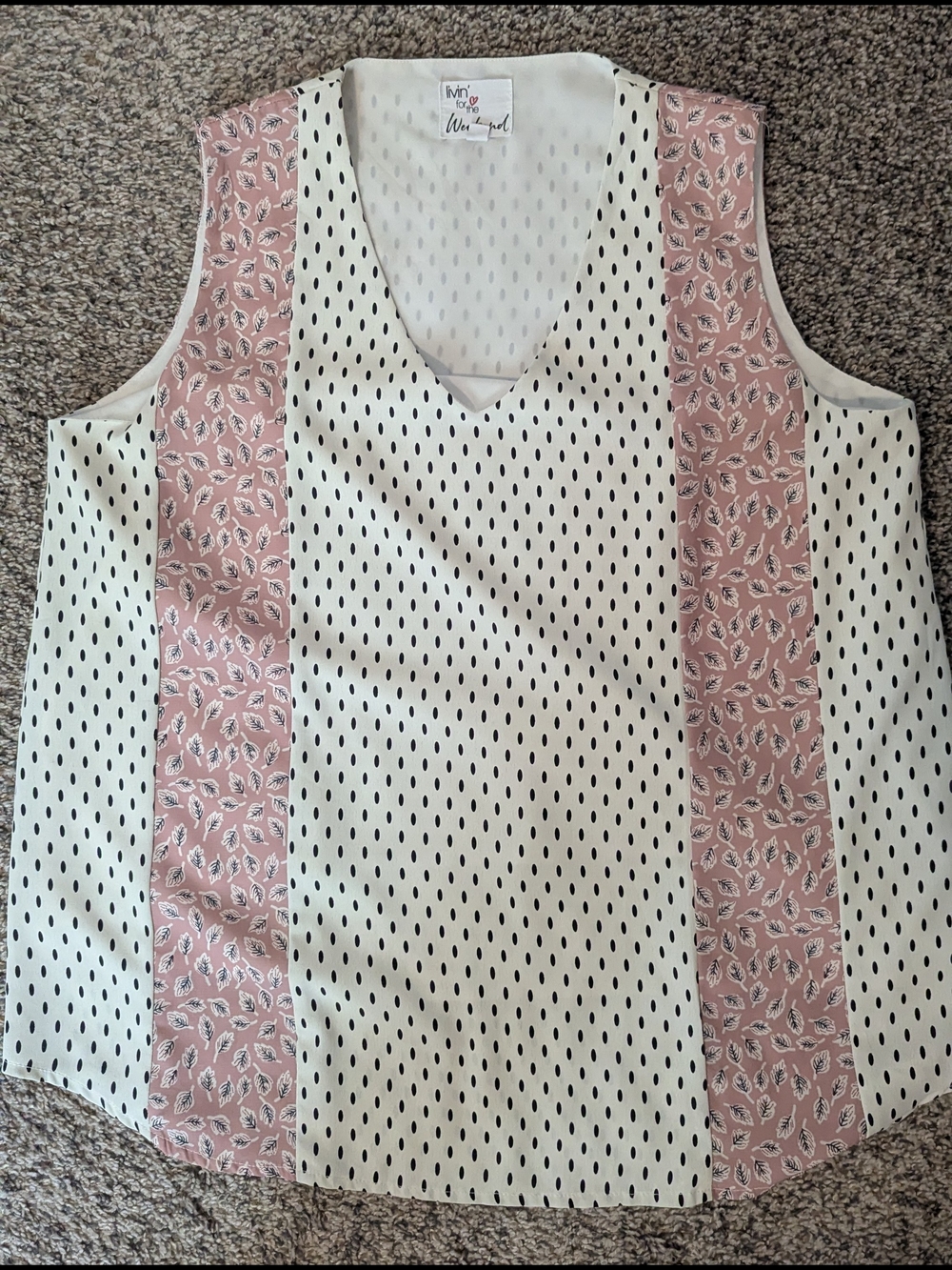 Women's Cream & Dusty Pink V-Neck Sleeveless Blouse